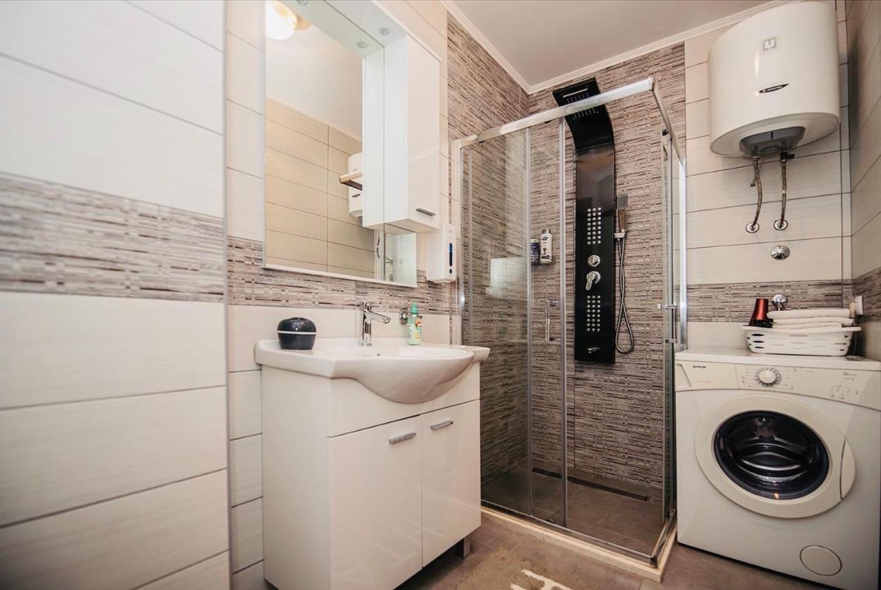 Harmonija 1 Daire Trebin Dış mekan fotoğraf